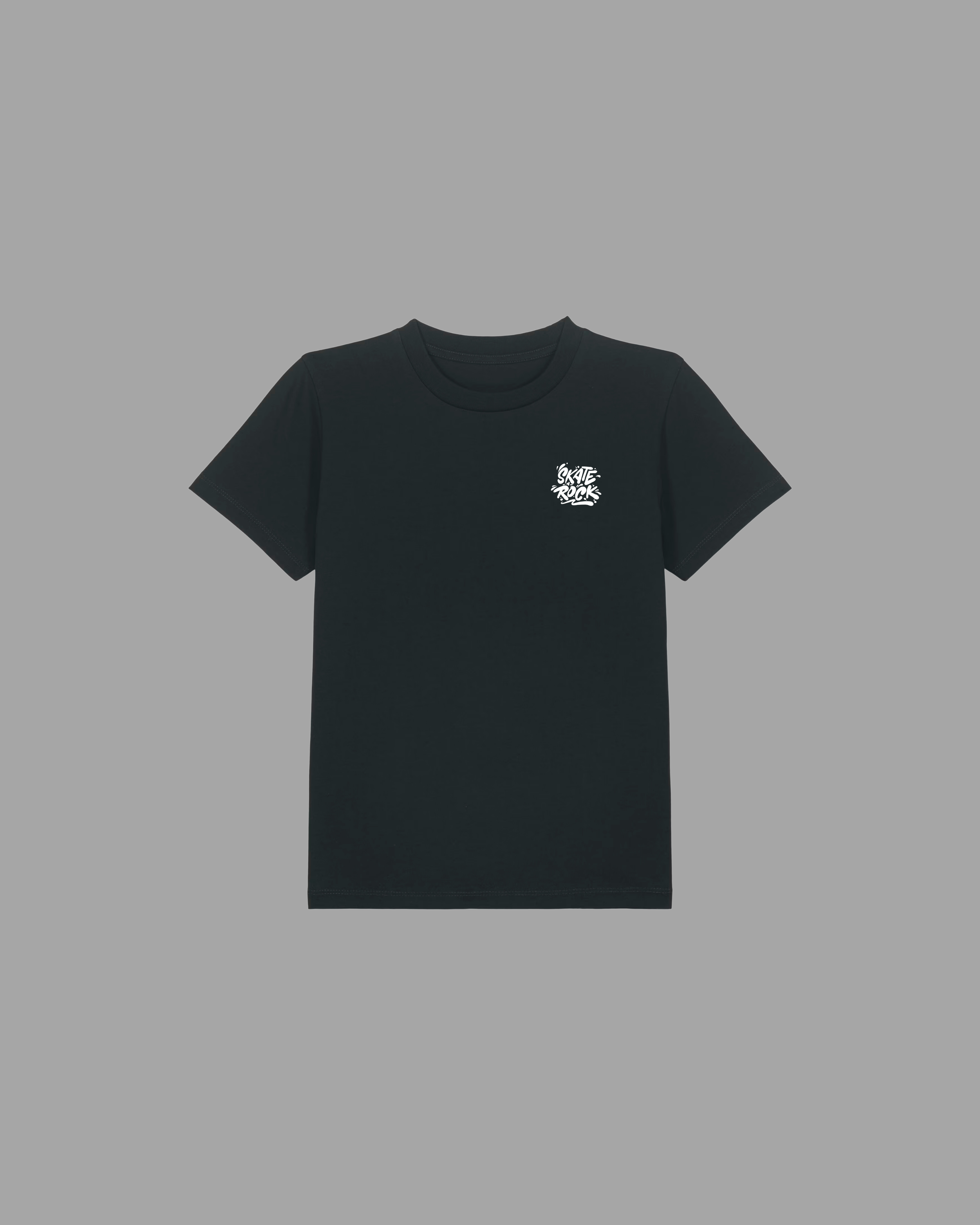 Schwarzes Kids T-Shirt von Back To The Streets, Vorderansicht mit kleinem weißem Skate. Rock. Love. Brustprint.